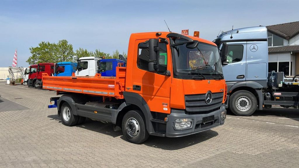Mercedes-Benz Atego 818 K 2-Achs Kipper Schalter - Tipper: picture 2 Mercedes-Benz Atego 818 K 2-Achs Kipper Schalter - Tipper: picture 2