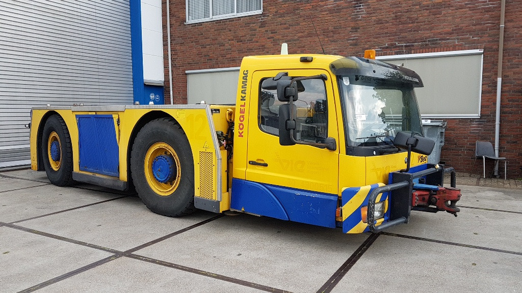 Pushback Kamag Towbear - Pushback tractor: picture 1 Pushback Kamag Towbear - Pushback tractor: picture 1