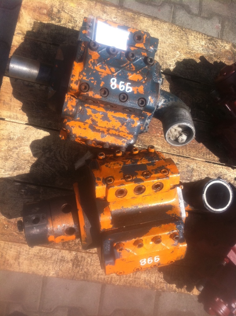 POCLAIN HYDRAULICS 4H12FOR17472 00943543 - Hydraulic pump for Construction machinery: picture 1 POCLAIN HYDRAULICS 4H12FOR17472 00943543 - Hydraulic pump for Construction machinery: picture 1