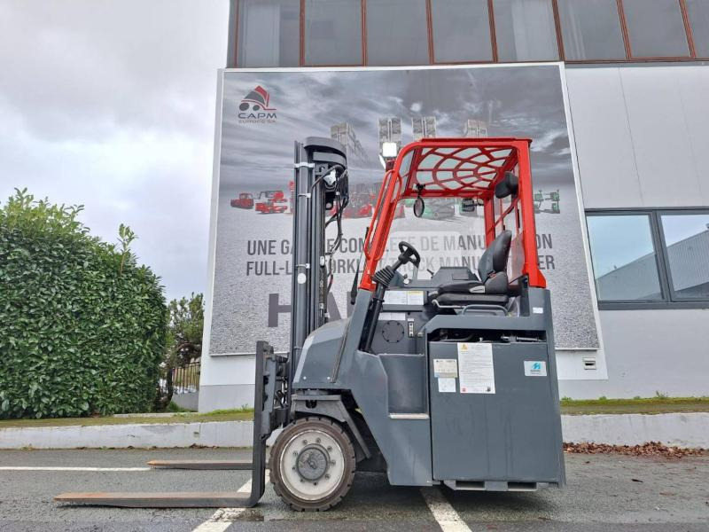 Amlift AGILIFT 4000E - 4-way reach truck: picture 3 Amlift AGILIFT 4000E - 4-way reach truck: picture 3