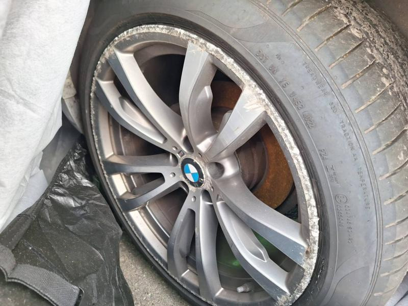 SUV BMW X5: picture 21