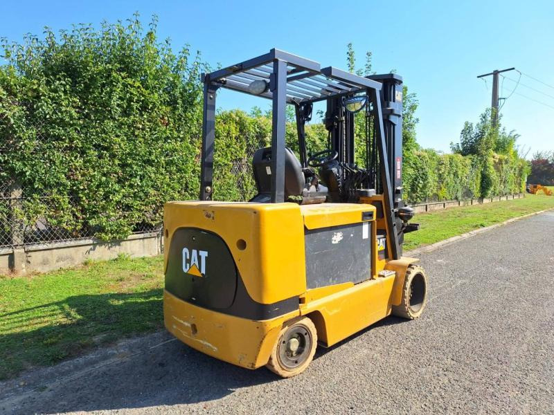 Caterpillar EC55N - Electric forklift: picture 5 Caterpillar EC55N - Electric forklift: picture 5
