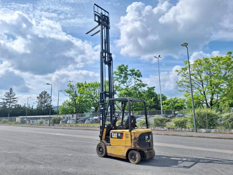 Electric forklift Caterpillar EP25KP: picture 6