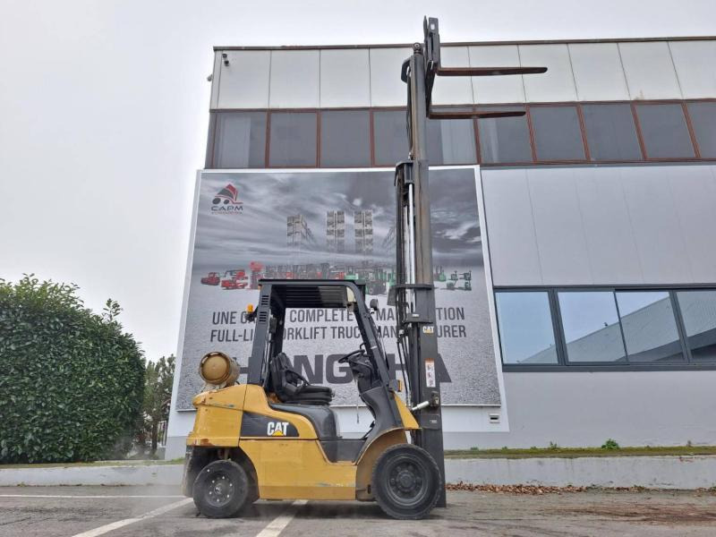 LPG forklift Caterpillar GP25N: picture 10