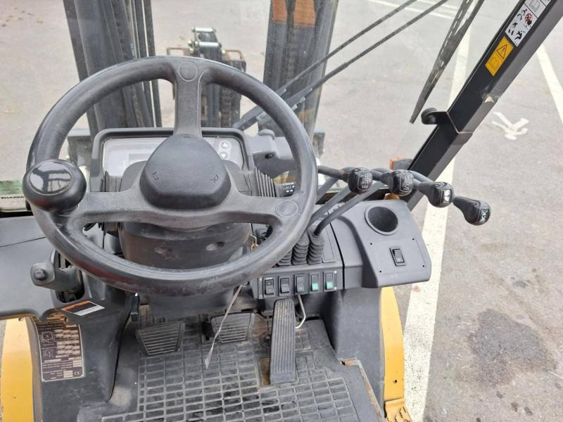 LPG forklift Caterpillar GP25N: picture 16