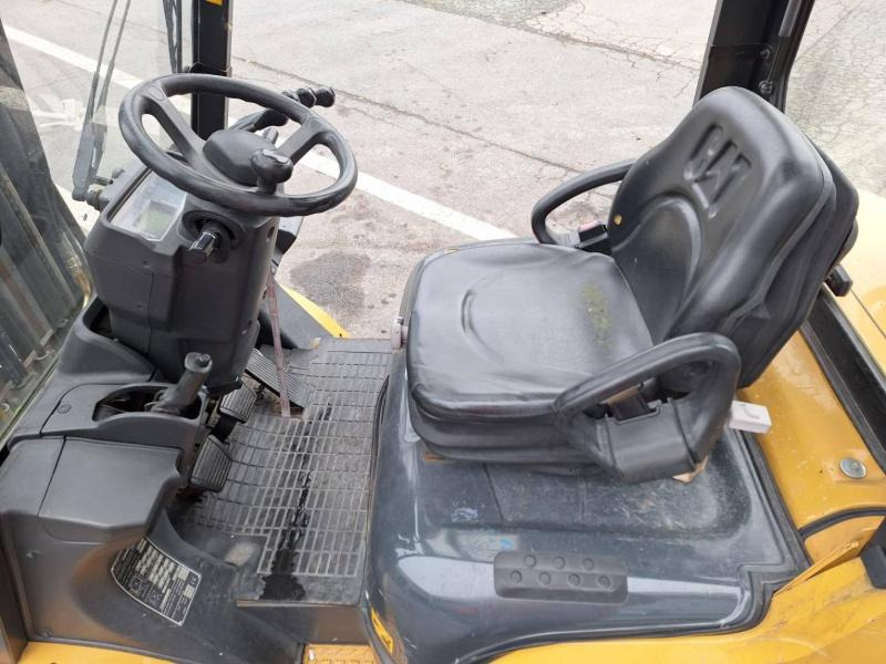 LPG forklift Caterpillar GP25N: picture 15