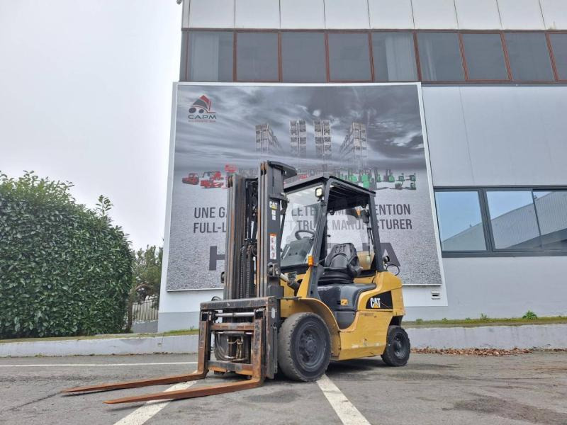 Caterpillar GP25N - LPG forklift: picture 1 Caterpillar GP25N - LPG forklift: picture 1