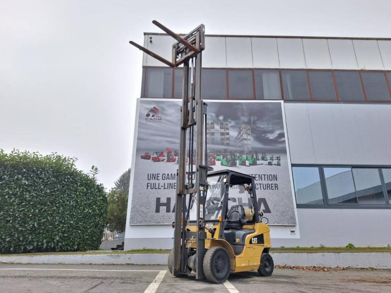 LPG forklift Caterpillar GP25N: picture 7