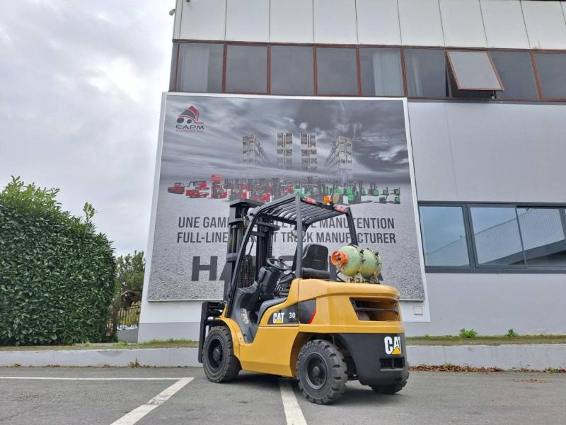 Caterpillar GP30NTD - LPG forklift: picture 4 Caterpillar GP30NTD - LPG forklift: picture 4