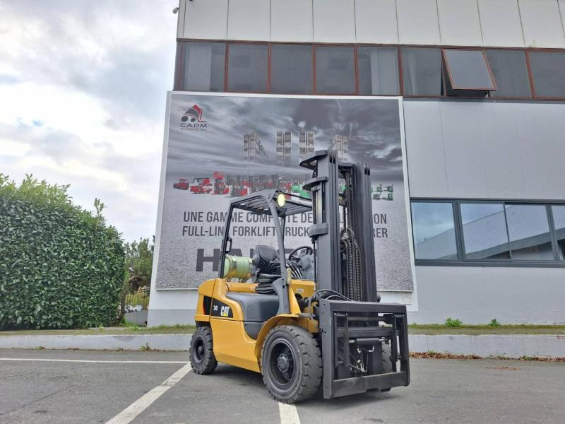 Caterpillar GP30NTD - LPG forklift: picture 2 Caterpillar GP30NTD - LPG forklift: picture 2
