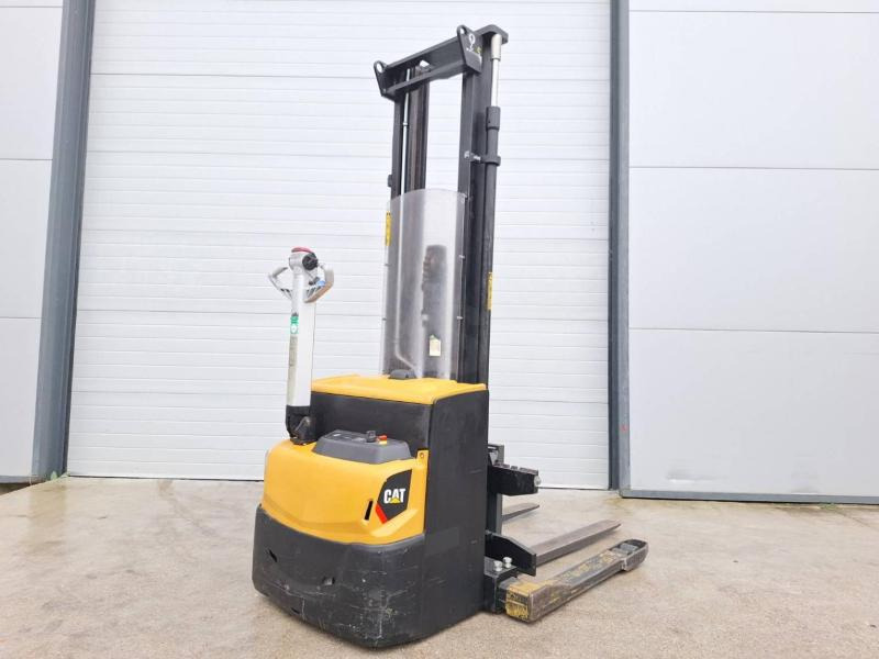 Caterpillar NSP16N2S - Stacker: picture 5 Caterpillar NSP16N2S - Stacker: picture 5