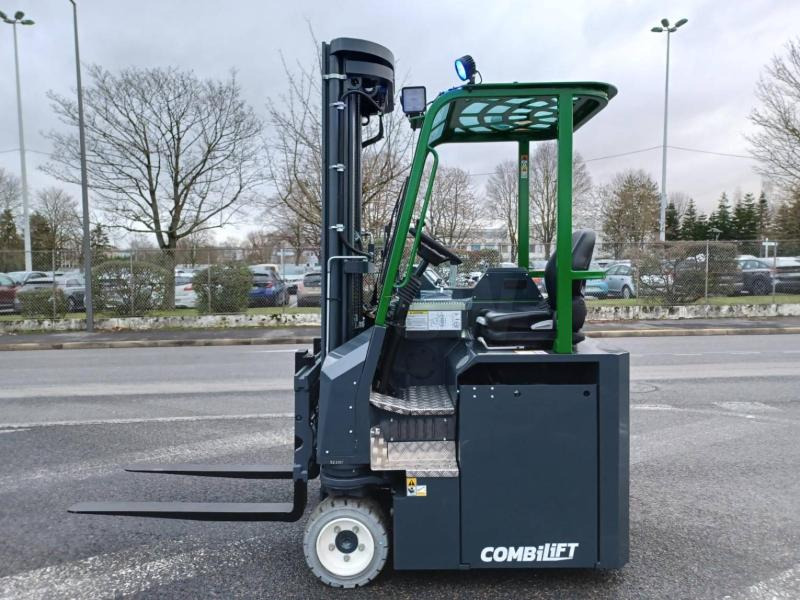 Combilift CBE3000 - 4-way reach truck: picture 5 Combilift CBE3000 - 4-way reach truck: picture 5
