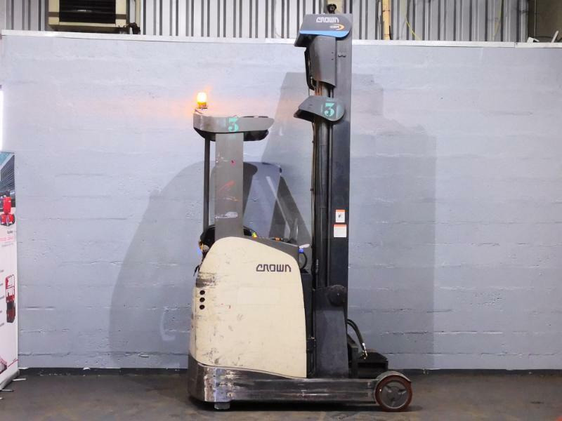 Crown ESR5000-1.4 - Reach truck: picture 5 Crown ESR5000-1.4 - Reach truck: picture 5