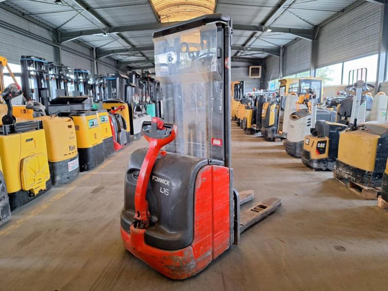 Fenwick L16 - Stacker: picture 4 Fenwick L16 - Stacker: picture 4