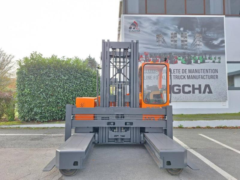 Hubtex MQ40 - 4-way reach truck: picture 2 Hubtex MQ40 - 4-way reach truck: picture 2