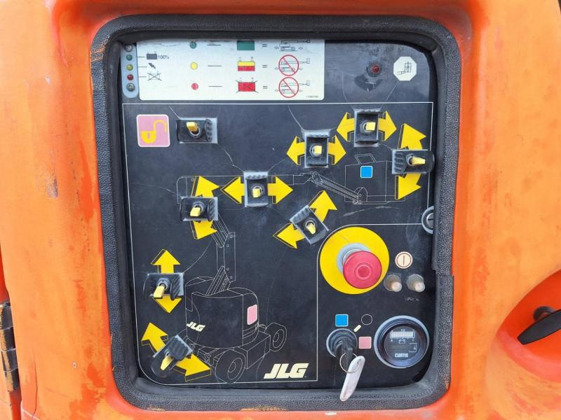 Articulated boom JLG E300AJP: picture 25
