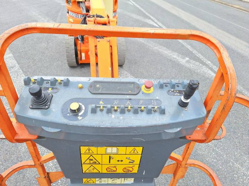 Articulated boom JLG E300AJP: picture 26
