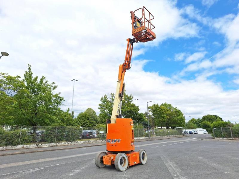 Articulated boom JLG E300AJP: picture 16