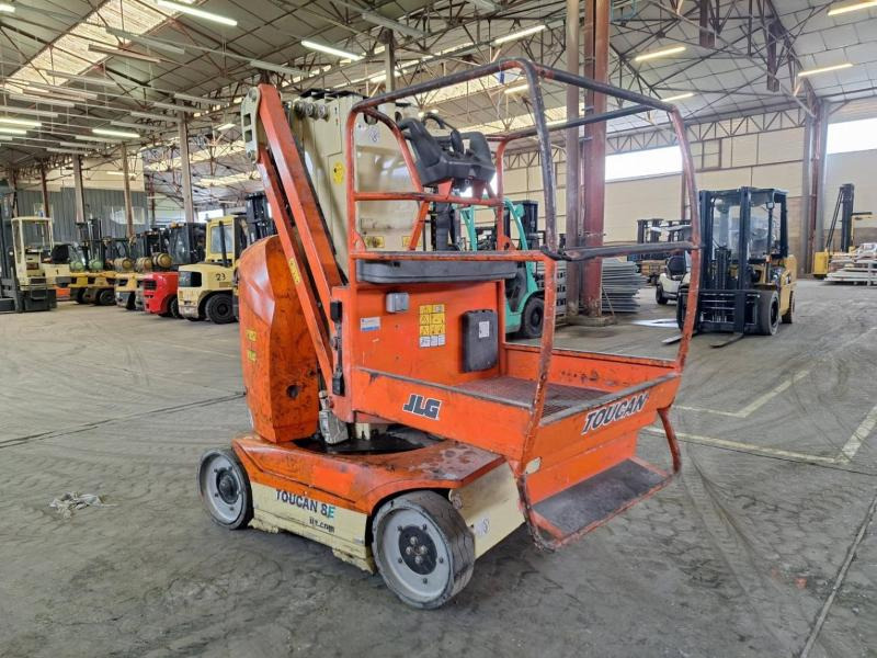 JLG Toucan 8E - Vertical mast lift: picture 2 JLG Toucan 8E - Vertical mast lift: picture 2