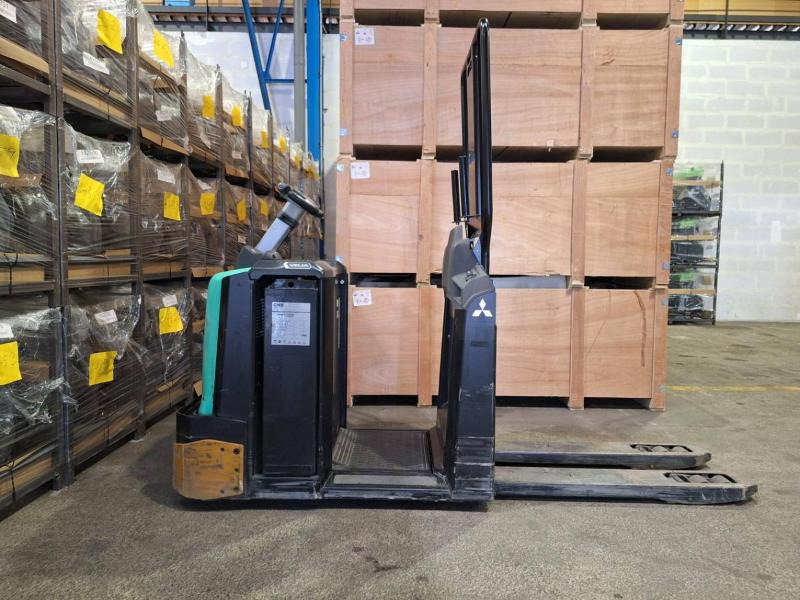 Mitsubishi OPB20N2 - Order picker: picture 1 Mitsubishi OPB20N2 - Order picker: picture 1