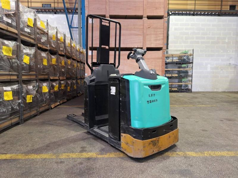 Mitsubishi OPB20N2 - Order picker: picture 3 Mitsubishi OPB20N2 - Order picker: picture 3