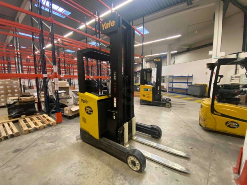 Yale MR14 - Reach truck: picture 2 Yale MR14 - Reach truck: picture 2