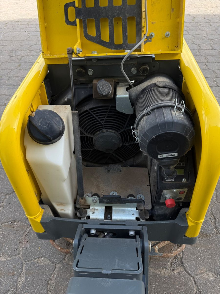 Vibratory plate Wacker DPU 80 Lec670 Rüttelplatte Verdichtungskontrolle: picture 9