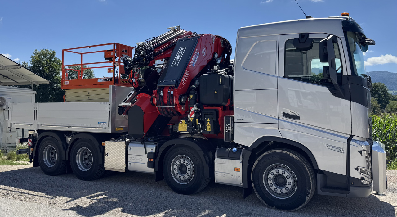 VOLVO Hiab Palfinger Fassi F1450-8 JIB-6, Fassi F1750-8 JIB-6 - Crane truck: picture 2 VOLVO Hiab Palfinger Fassi F1450-8 JIB-6, Fassi F1750-8 JIB-6 - Crane truck: picture 2
