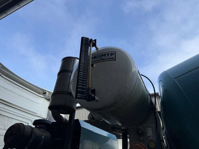 Betonmischer-Auflieger Euromix 12 m³ mit Motor - Concrete mixer semi-trailer: picture 5 Betonmischer-Auflieger Euromix 12 m³ mit Motor - Concrete mixer semi-trailer: picture 5