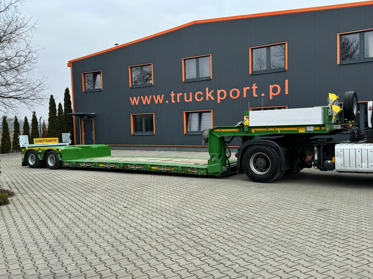 Faymonville MEGAMAX Z-2H-V-ATX-A Tieflader - Low loader semi-trailer: picture 1 Faymonville MEGAMAX Z-2H-V-ATX-A Tieflader - Low loader semi-trailer: picture 1