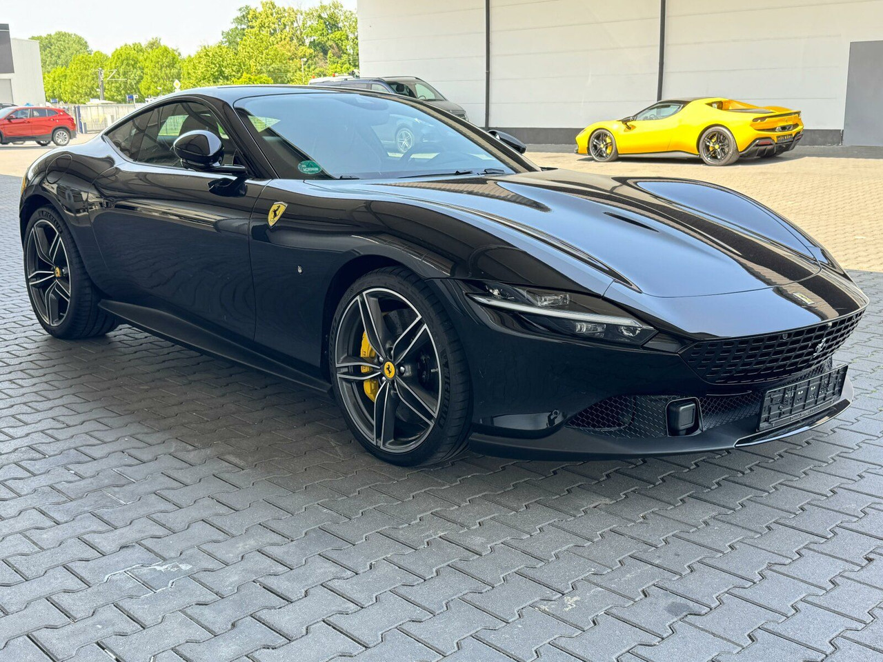Ferrari Roma Coupe Schwarz - Car: picture 1 Ferrari Roma Coupe Schwarz - Car: picture 1