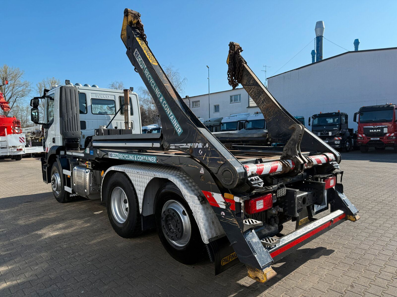 Tipper Iveco Stralis AD260 XWAY 6x2 Absetzkipper Palfinger: picture 8