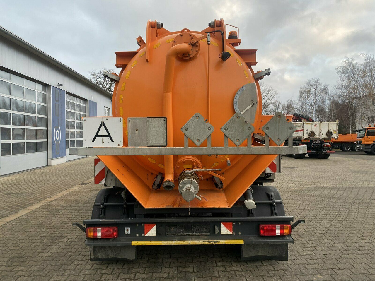 LEISTIKOW Sauganhänger 15.100 L / 2 Kammern - Tank trailer: picture 5 LEISTIKOW Sauganhänger 15.100 L / 2 Kammern - Tank trailer: picture 5