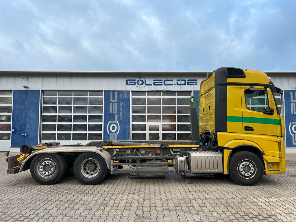 Mercedes-Benz ACTROS 2558 6x2 Abrollkipper *Lenkachse Retarder - Hook lift truck: picture 4 Mercedes-Benz ACTROS 2558 6x2 Abrollkipper *Lenkachse Retarder - Hook lift truck: picture 4