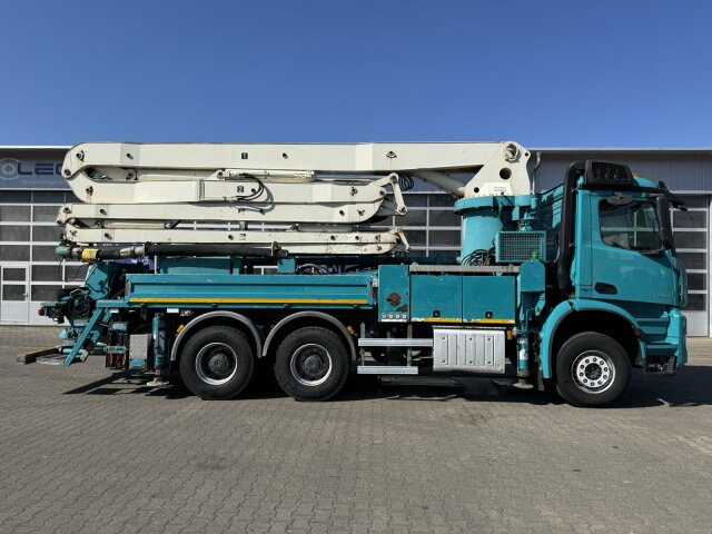 Concrete pump truck Mercedes-Benz AROCS 2844 6x4 Euro 6 Betonpumpe SERMAC 5Z33: picture 9 Concrete pump truck Mercedes-Benz AROCS 2844 6x4 Euro 6 Betonpumpe SERMAC 5Z33: picture 9
