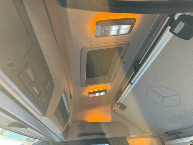 Mercedes-Benz Actros 2563 6x2 Euro6 Abrollkipper Hyva Top! - Cab chassis truck: picture 4 Mercedes-Benz Actros 2563 6x2 Euro6 Abrollkipper Hyva Top! - Cab chassis truck: picture 4