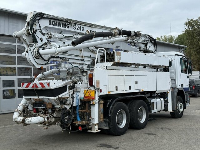 Concrete pump truck Mercedes-Benz Actros 2632 6x4 Betonpumpe Schwing S24X: picture 9 Concrete pump truck Mercedes-Benz Actros 2632 6x4 Betonpumpe Schwing S24X: picture 9