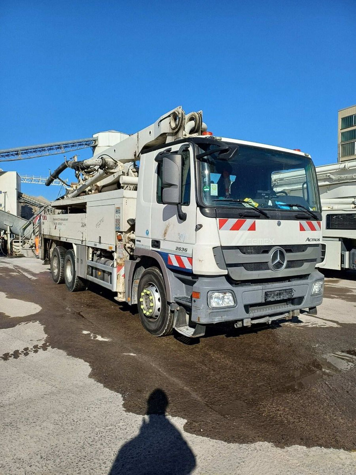 Mercedes-Benz Actros 2636 6x4 Betonpumpe Putzmeister 24-4 16H - Concrete pump truck: picture 1 Mercedes-Benz Actros 2636 6x4 Betonpumpe Putzmeister 24-4 16H - Concrete pump truck: picture 1