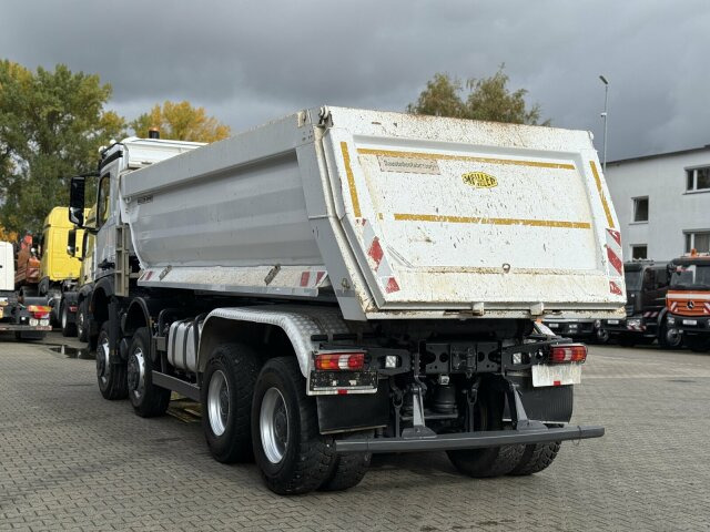 Tipper Mercedes-Benz Arocs 4145 8x8 Muldenkipper MEILLER: picture 11