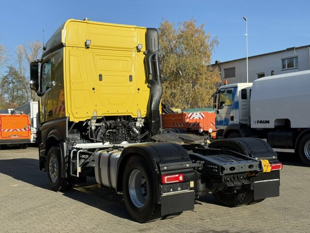 Tractor unit Mercedes-Benz ACTROS 1846 4x4 HAD Eur 6 Kipphydraulik Retarder: picture 11 Tractor unit Mercedes-Benz ACTROS 1846 4x4 HAD Eur 6 Kipphydraulik Retarder: picture 11