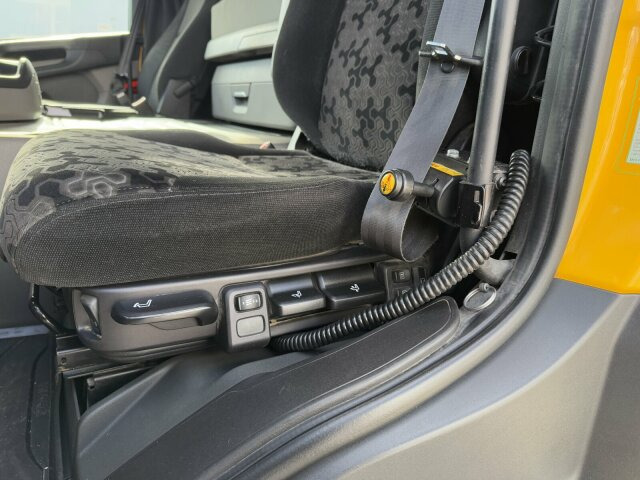 Scania G450 4x2 Euro 6 SZM Kipphydraulik Blatt/ Luft - Tractor unit: picture 5 Scania G450 4x2 Euro 6 SZM Kipphydraulik Blatt/ Luft - Tractor unit: picture 5