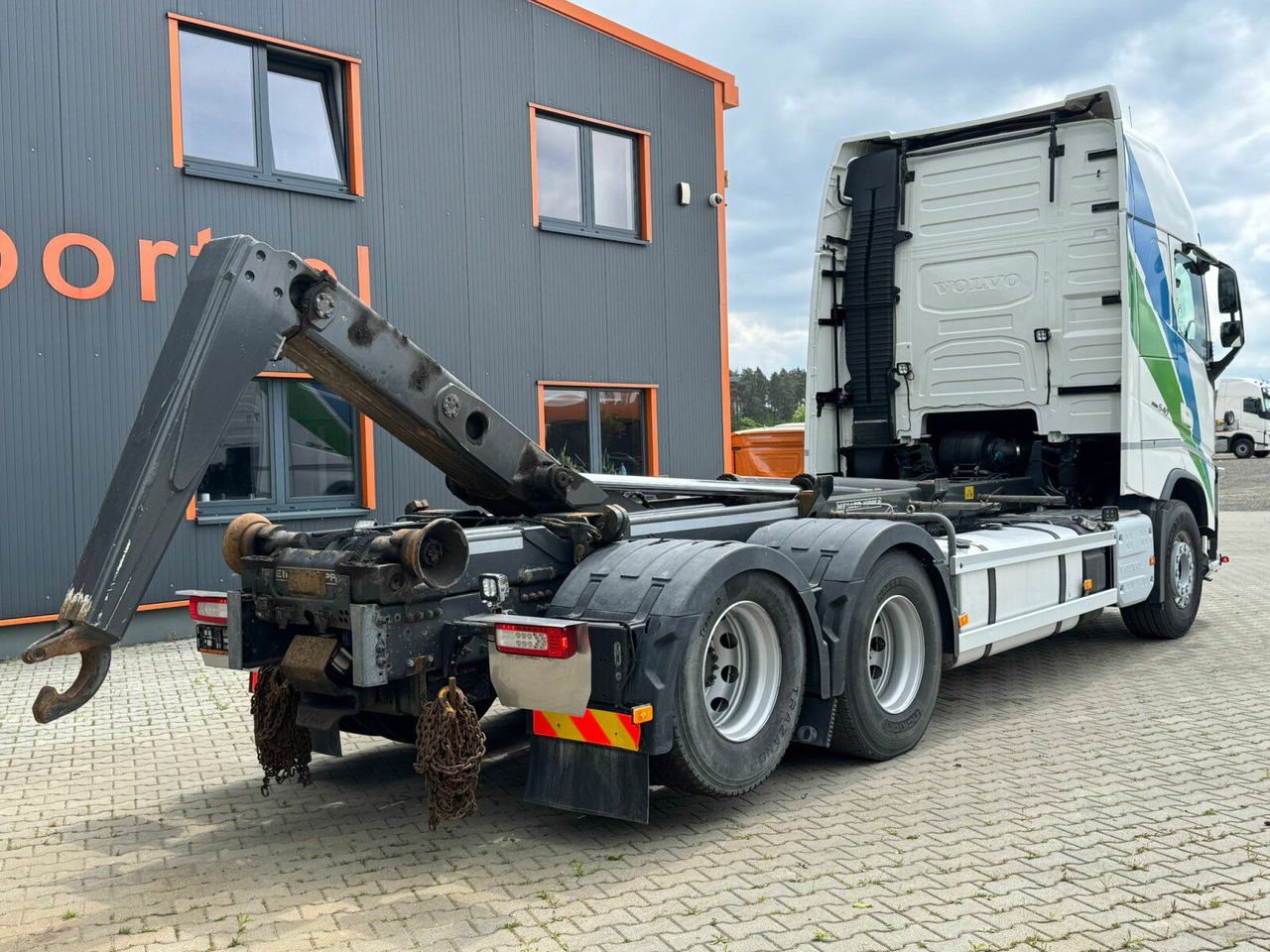 Hook lift truck Volvo FH 540 6x2 Abrollkipper MEILLER RK 26.67: picture 25