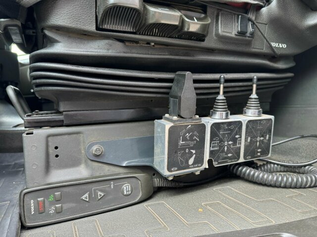 Hook lift truck Volvo FH 540 6x2 Abrollkipper MEILLER RK 26.67: picture 15