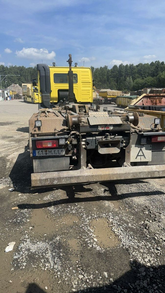 Volvo FM 500 6x4 EURO6 Abrollkipper HYVA 20T - Hook lift truck: picture 3 Volvo FM 500 6x4 EURO6 Abrollkipper HYVA 20T - Hook lift truck: picture 3