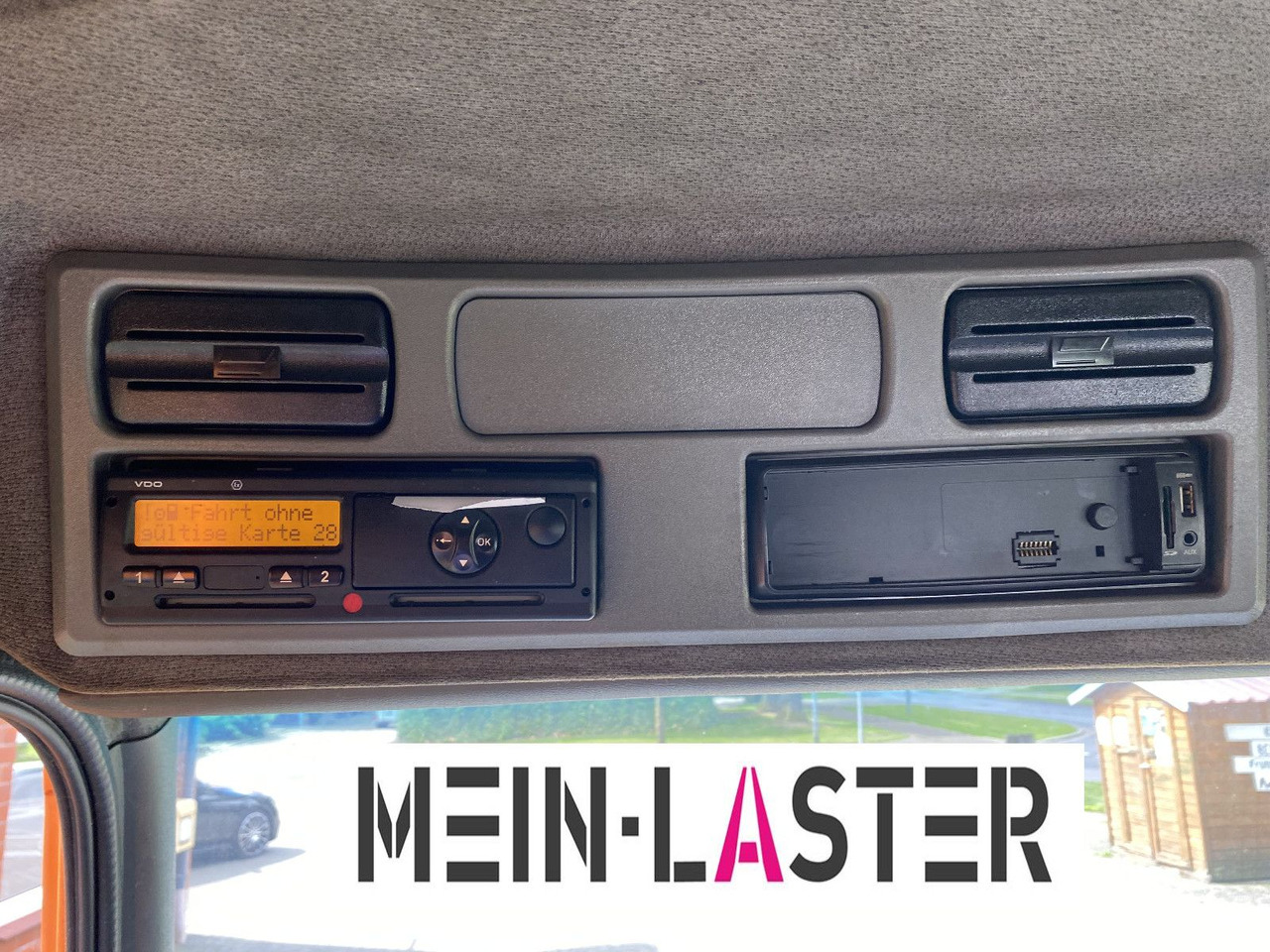 Lease a  Mercedes-Benz Kamag Wiesel Umsetzter Sattelplatte Mercedes-Benz Kamag Wiesel Umsetzter Sattelplatte: picture 16 Lease a  Mercedes-Benz Kamag Wiesel Umsetzter Sattelplatte Mercedes-Benz Kamag Wiesel Umsetzter Sattelplatte: picture 16
