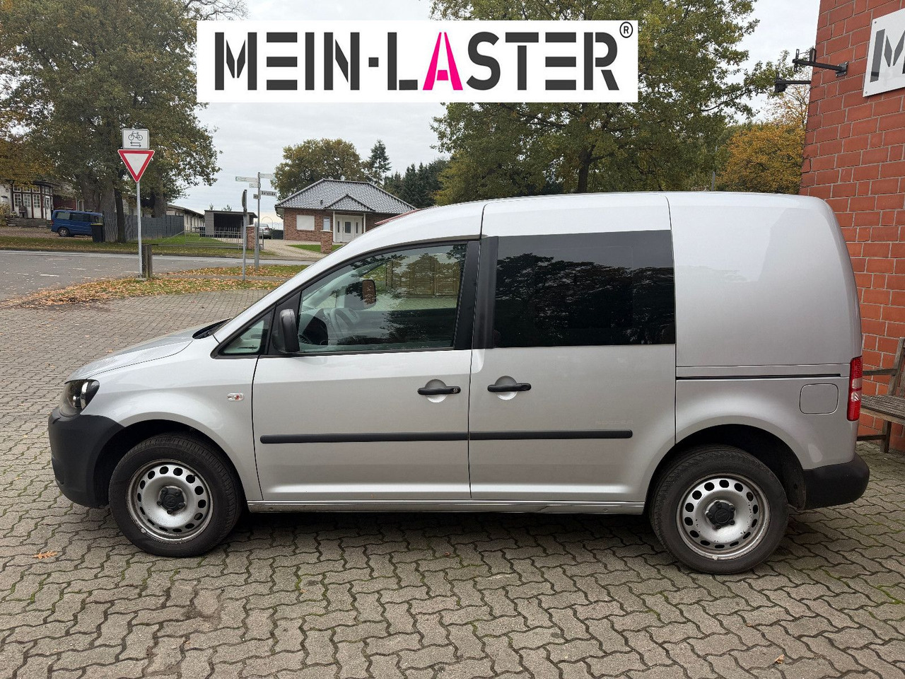 Volkswagen Caddy 2.0 TDI Kasten Soccer 4Motion Automatik - Small van: picture 4 Volkswagen Caddy 2.0 TDI Kasten Soccer 4Motion Automatik - Small van: picture 4