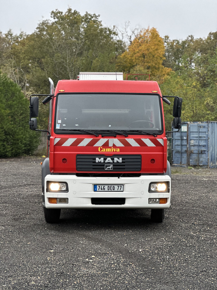 MAN LE 14.250 - Fire truck: picture 3 MAN LE 14.250 - Fire truck: picture 3