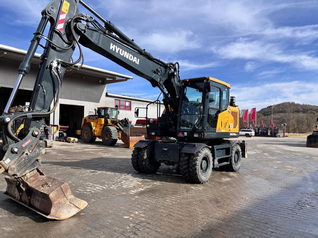 Hyundai HW170ACR - Wheel excavator: picture 1 Hyundai HW170ACR - Wheel excavator: picture 1