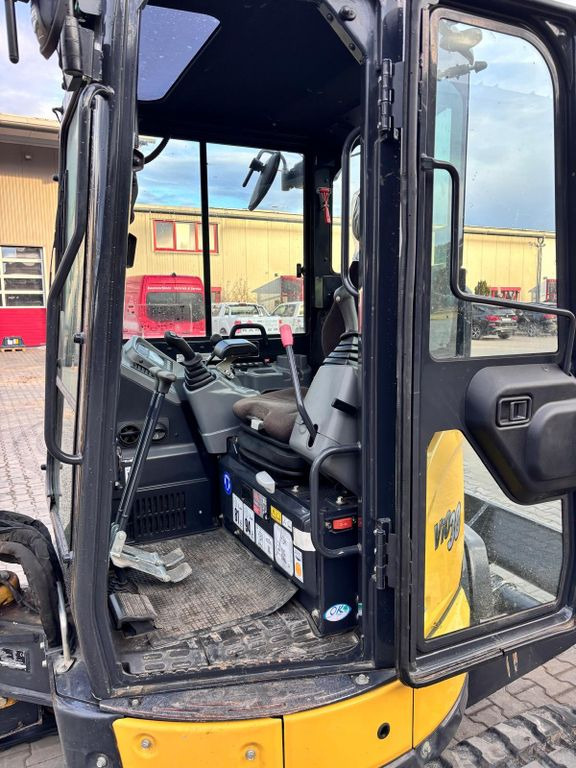 Yanmar Vio38-6 - Mini excavator: picture 5 Yanmar Vio38-6 - Mini excavator: picture 5