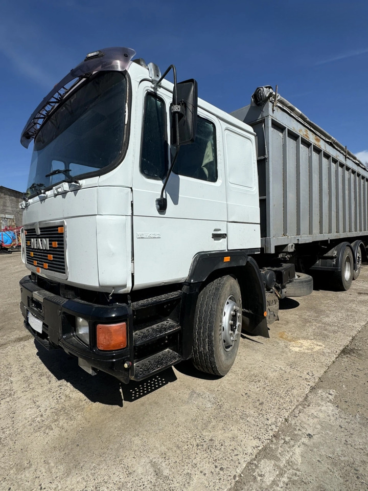 MAN 25.422 - Dropside/ Flatbed truck: picture 1 MAN 25.422 - Dropside/ Flatbed truck: picture 1